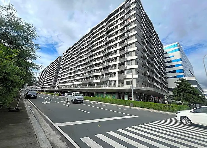 Moa S Residences With Free Parking Manila
